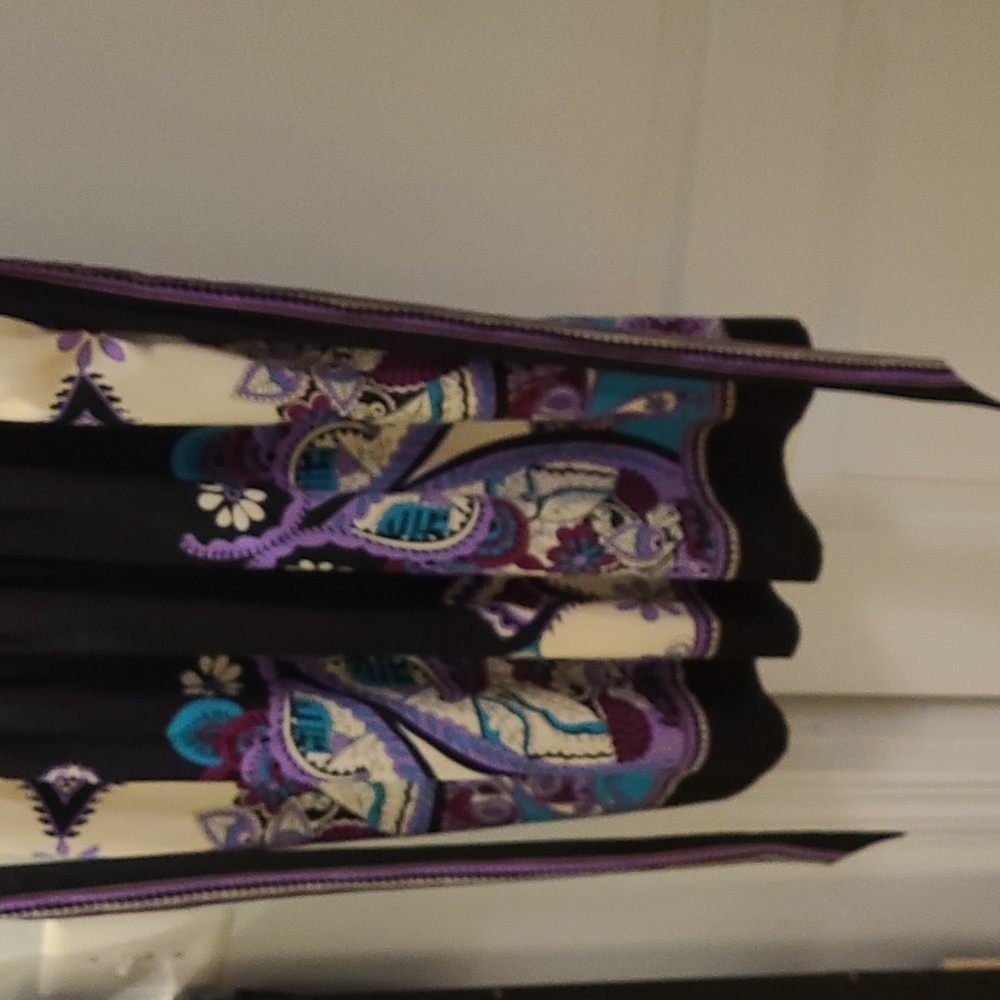 Patterned Dress - Picture 3 of 5